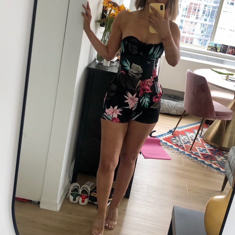 Flowrish Romper by Guess